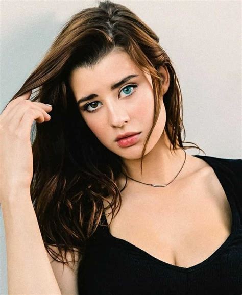 shagmag sarah mcdaniel|41 Hottest Pictures Of Sarah McDaniel 